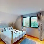 Luxury Waterfront Retreat I Private Sauna & Hot Tub Belturbet