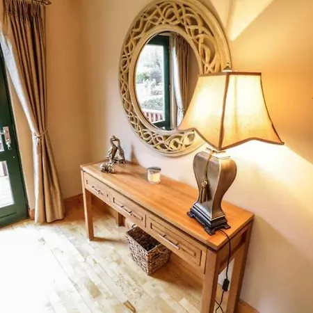 Luxury Waterfront Retreat I Private Hot Tub & Sauna I View Belturbet