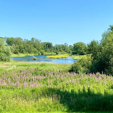 Campsite Luxury Waterfront Retreat I Private Hot Tub & Sauna I View *