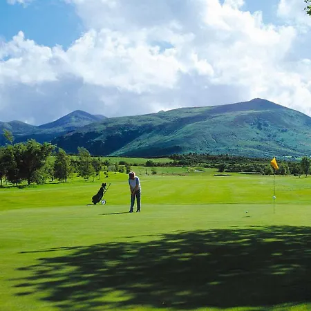 Luxury Waterfront Retreat I Private Sauna & Hot Tub