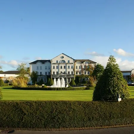 Luxury Waterfront Retreat I Private Hot Tub & Sauna I View Campsite Belturbet