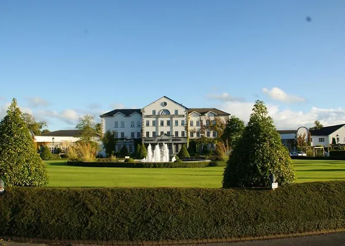 Luxury Waterfront Retreat I Private Sauna & Hot Tub Kemping Belturbet